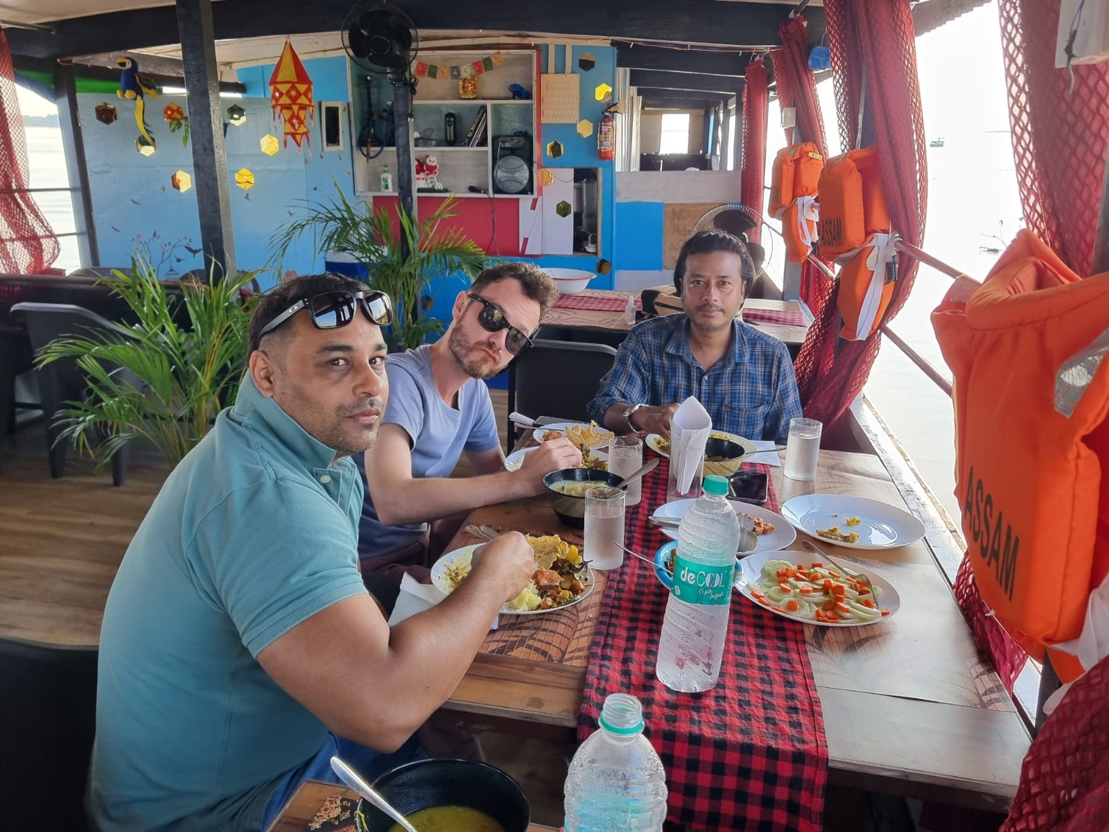 394106813_211216221991263_9186419366269999729_n